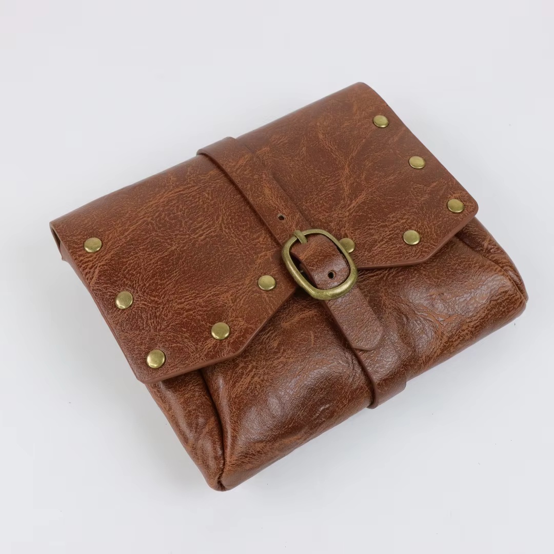 حقيبة جلدية على الطراز الفايكن - مراجعة Men Accessories Gadgets وسعره